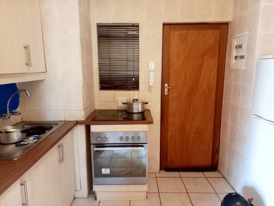 2 Bedroom Property for Sale in Kannoniers Park North West